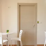 Bed & Breakfast Erminia - Free Parking E Mare Vicino 4*