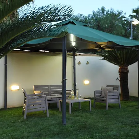 Erminia - Free Parking E Mare Vicino
