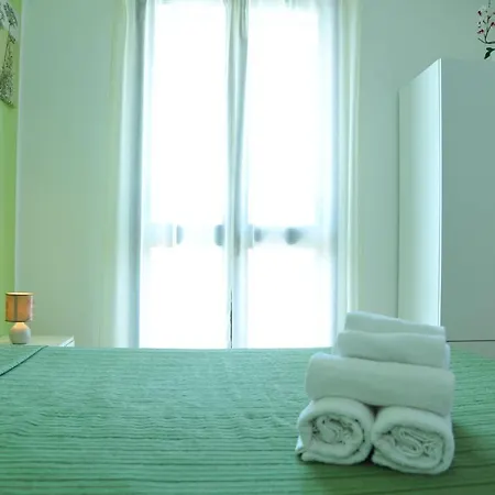 Erminia - Free Parking E Mare Vicino 4* פרזיצ'ה