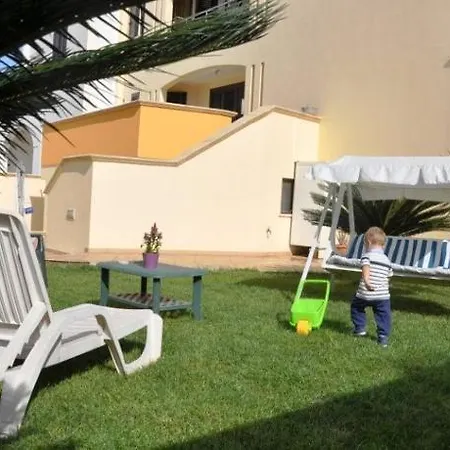 Erminia - Free Parking E Mare Vicino 4*