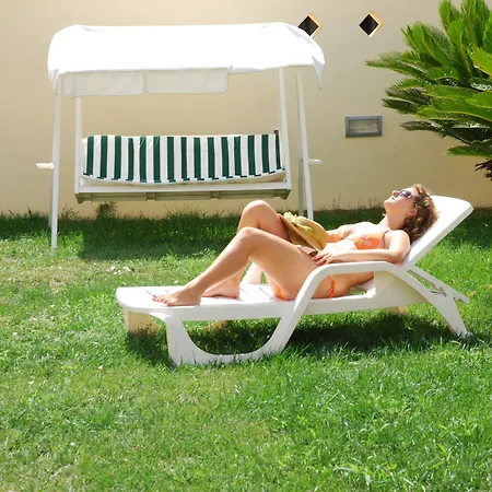 Erminia - Free Parking E Mare Vicino 4* פרזיצ'ה