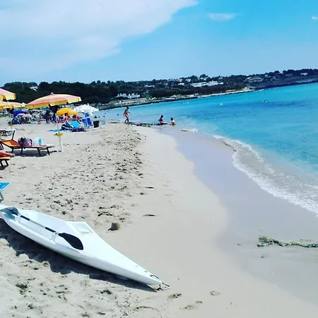 לינה וארוחת בוקר Erminia - Free Parking E Mare Vicino 4*