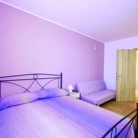 Erminia - Free Parking E Mare Vicino Bed & Breakfast