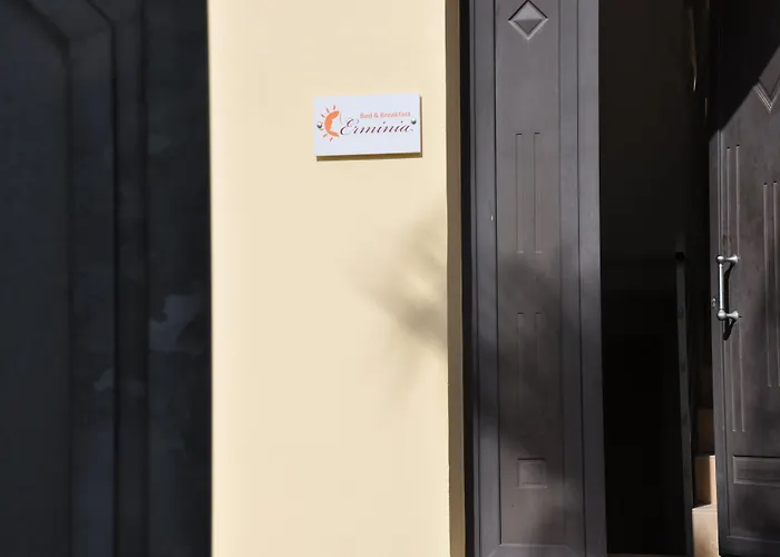 Erminia - Free Parking E Mare Vicino Alojamento de Acomodação e Pequeno-almoço 4*