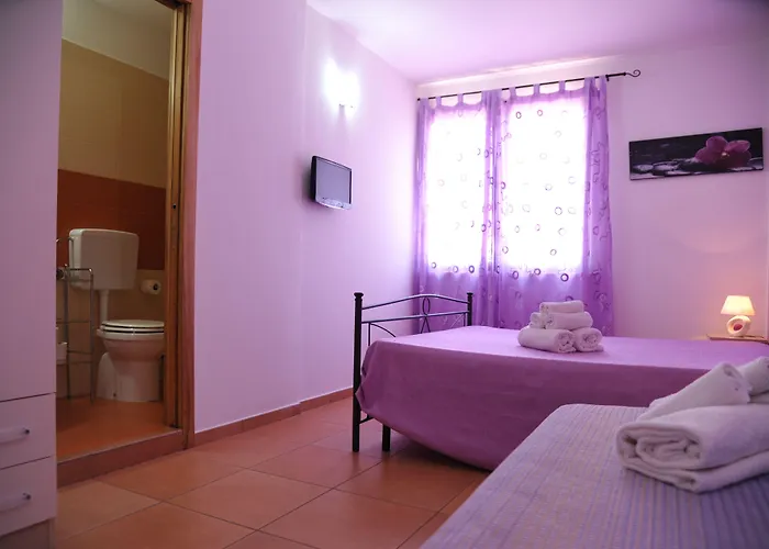 Erminia - Free Parking E Mare Vicino 4*